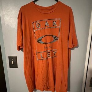 Men’s Oakley shirt size XXL
